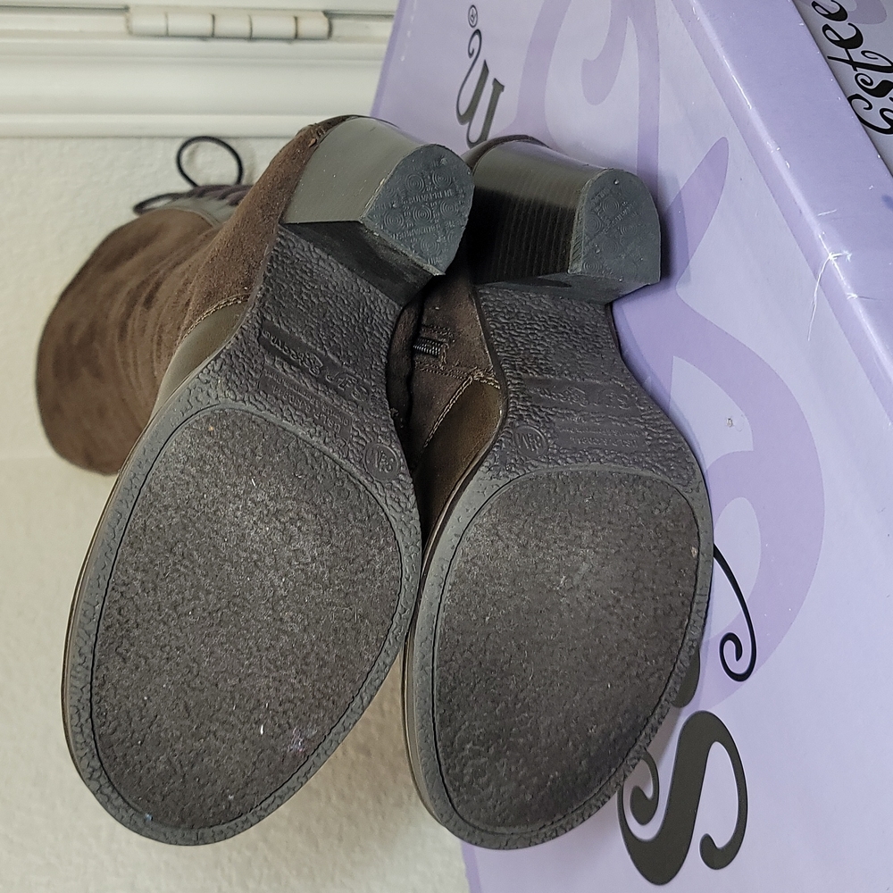 Self Esteem Heel Boots - Picture 10 of 11
